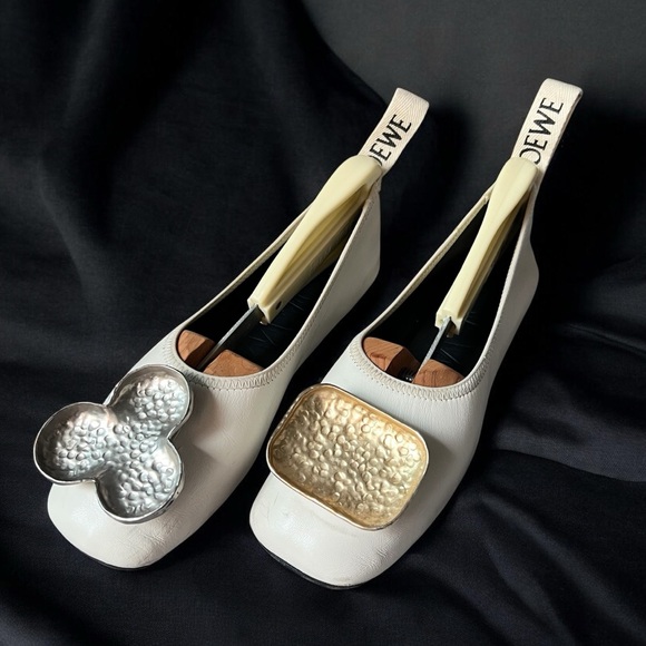 Loewe Shamrock Mismatched Embellished Leather Ballet Flats Sz 35 US 5 Italian